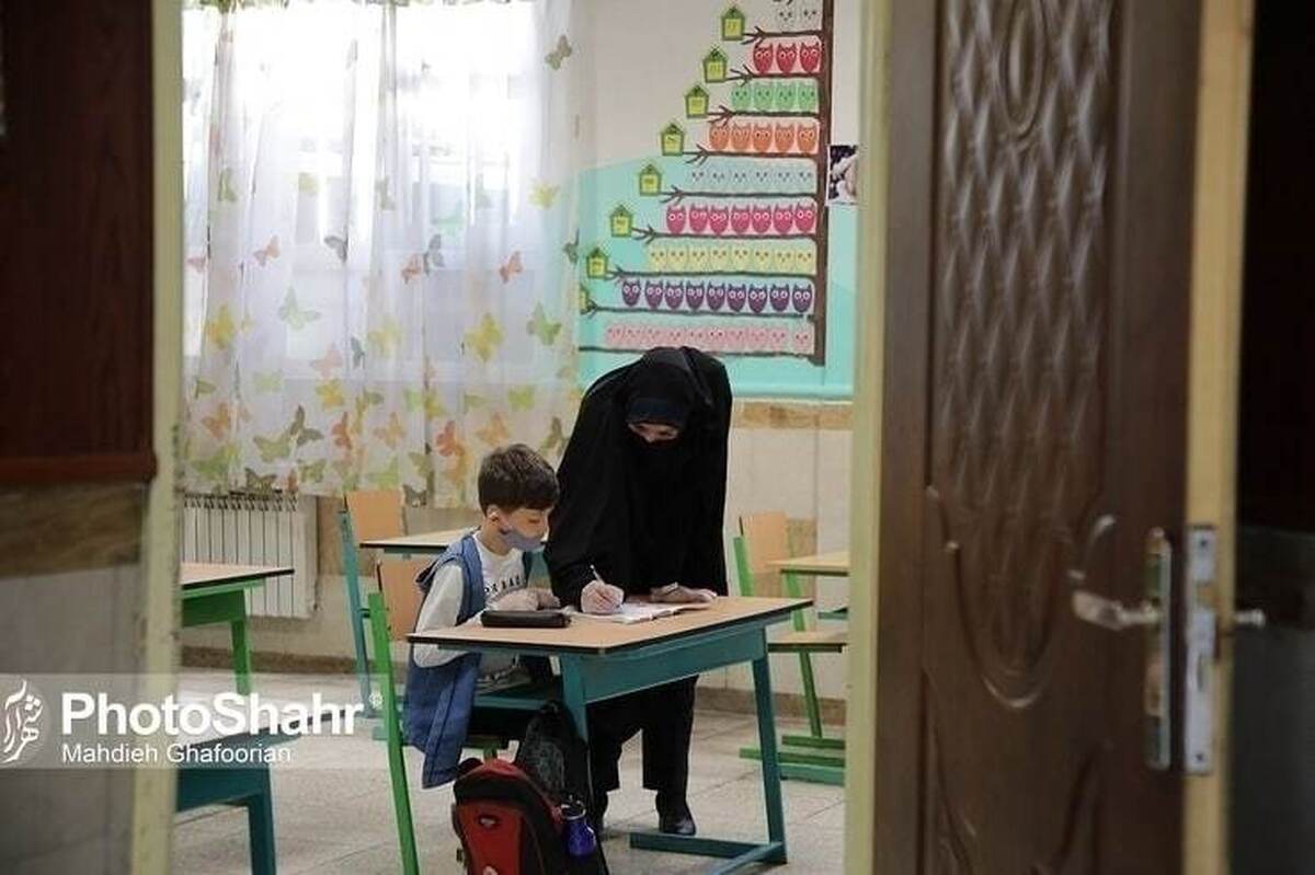رتبه‌بندی معلمان مهرآفرین از ۳۱ شهریور ۱۴۰۰ اعمال می‌شود+ نامه رسمی معاونت قوانین مجلس