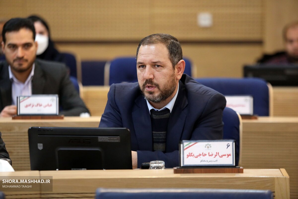 تذکر نائب رئیس شورای اسلامی شهر مشهد به شهرداری برای اصلاح رفاهیات نیروی انسانی در بودجه