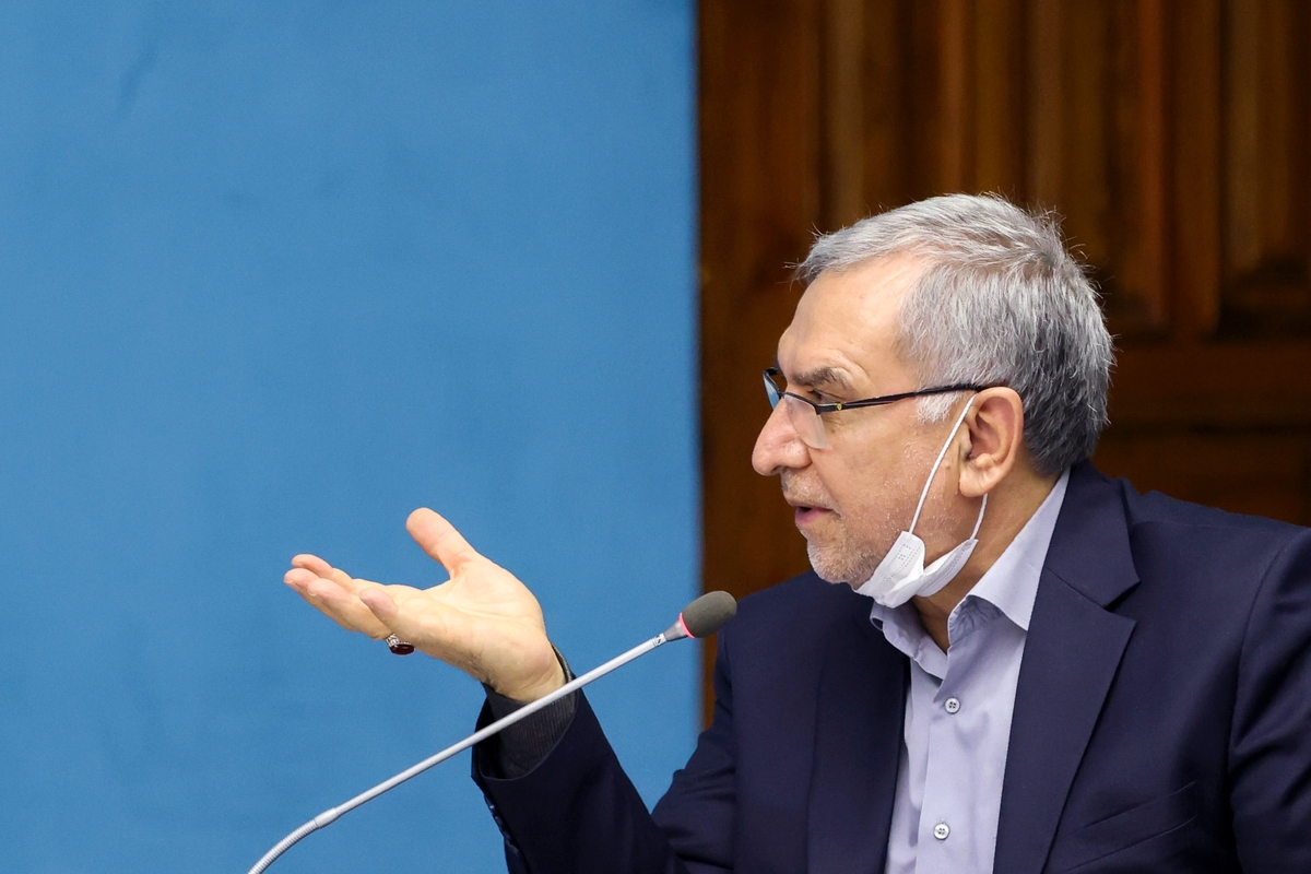 وزیر بهداشت در مشهد: ایران با وجود تحریم‌ها از موفق‌ترین کشور‌ها در پیشگیری و درمان کرونا بود