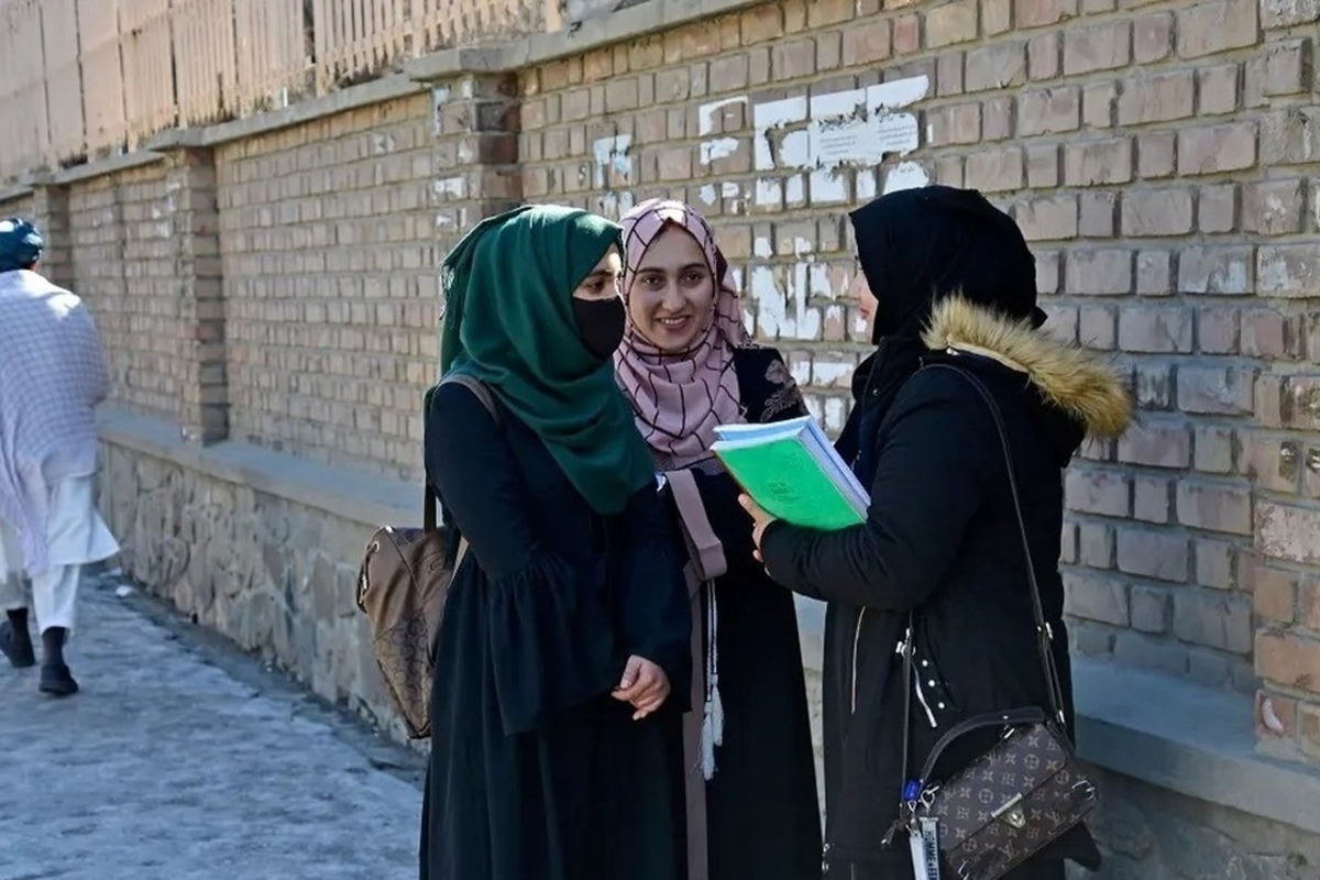 قائم‌ مقام وزیر علوم: پذیرش دانشجویان دختر افغانستانی از طریق فضای مجازی انجام می‌شود