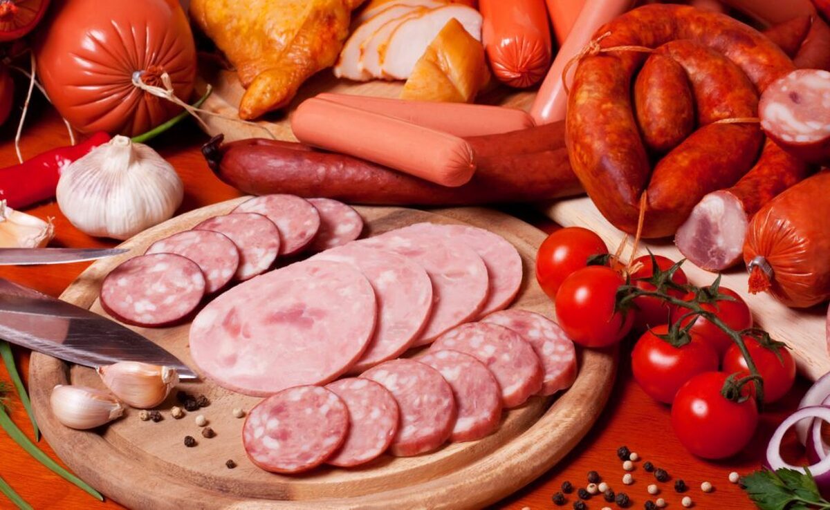 نوسانات قیمت گوشت بر نرخ فرآورده‌های گوشتی اثری نگذاشته است