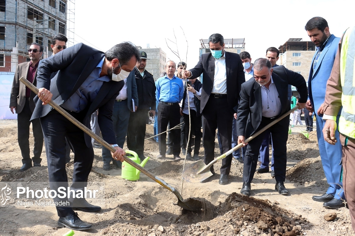 سرپرست شهرداری مشهد: به فضای سبز و توسعه آن به عنوان کالای لوکس نگاه نکنیم+ فیلم