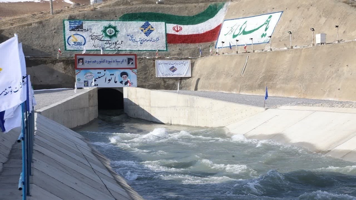 افتتاح طرح انتقال آب به دریاچه ارومیه با حضور رئیس‌جمهور (۵ اسفندماه ۱۴۰۱)+ فیلم و عکس