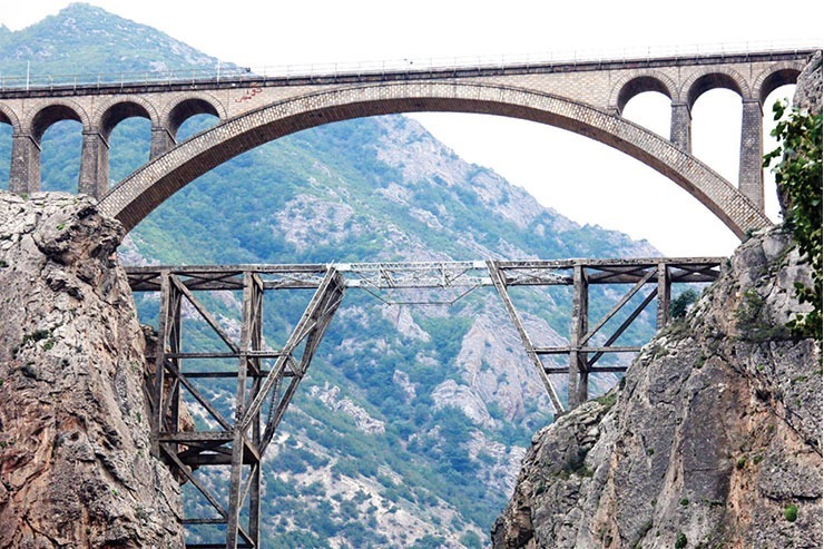 پل معروف ایرانی ۸۶ ساله شد | پل «ورسک» همچنان پابرجاست