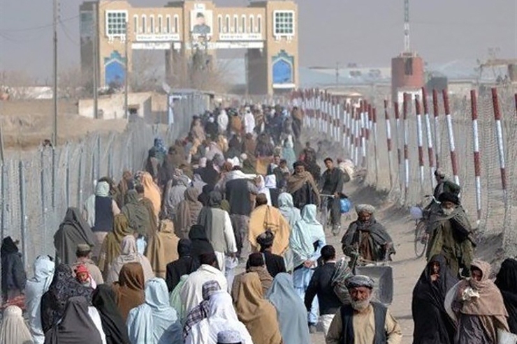 پاکستان برای یک میلیون مهاجر افغانستانی کارت هوشمند اقامتی صادر کرد