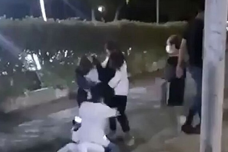 ماجرای درگیری دختران نوجوان بوشهری با قمه! + فیلم