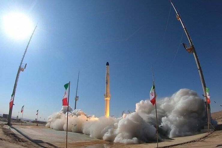 سفر به فضا بر بال «ذوالجناح» | واکنش‌ها به پرتاب ماهواره بر جدید ایران چه بود؟