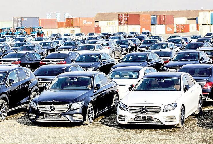 آئین‌نامه واردات خودرو در کمیسیون صنایع مجلس بررسی شد| کاهش نرخ تعرفه واردات خودرو‌های اقتصادی