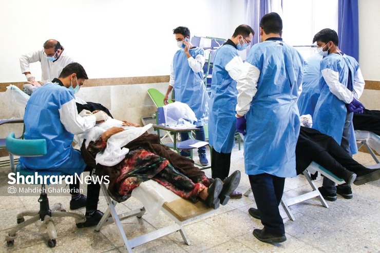 گزارشی از ارائه خدمات درمانی به بیش از ۳۰۰۰ بیمار کم‌بضاعت در حاشیه شهر مشهد