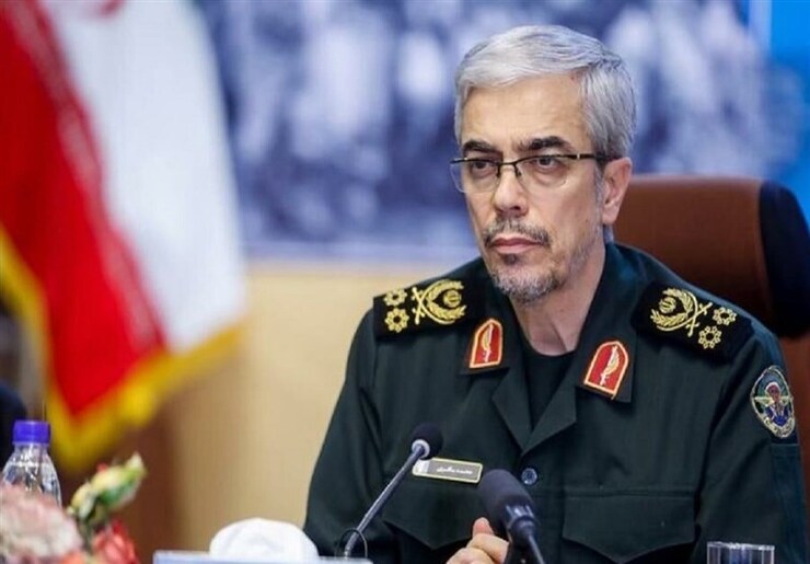 سرلشکر باقری در مشهد: توان نظامی ایران قدرتمند و بازدارنده است| دستیابی ندسا به موشک نقطه‌زن کروز دریایی و پهپاد دریاپایه