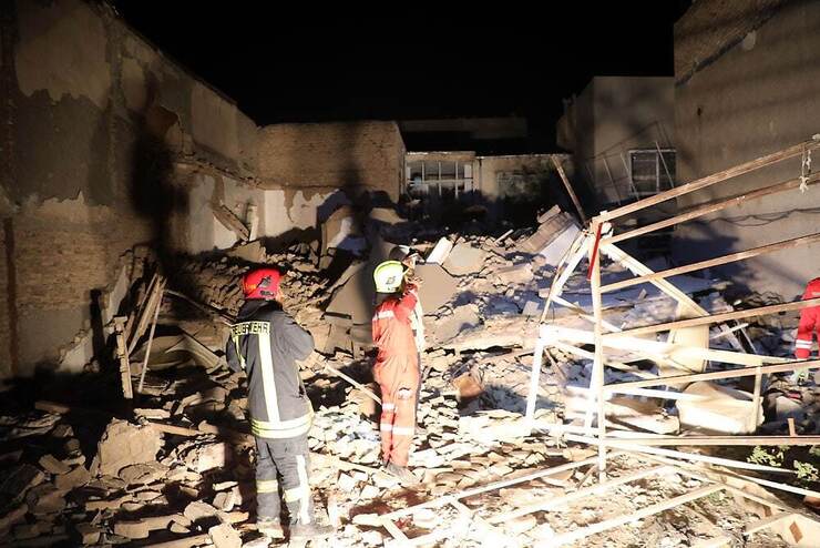 تخریب ۱ واحد مسکونی در پی انفجار در مشهد | نجات ۴ نفر توسط آتش نشانان
