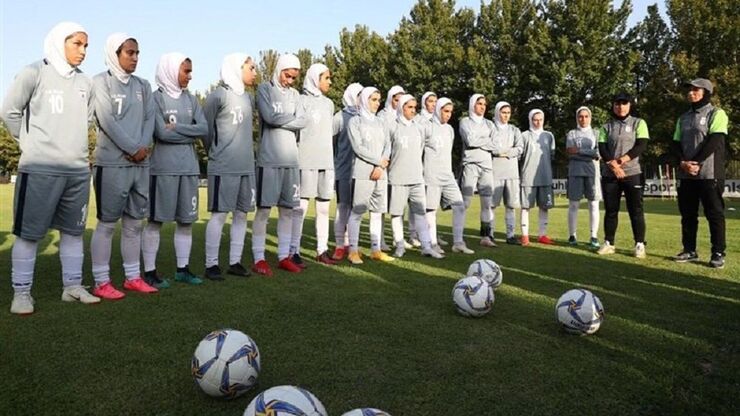 ویدئو| سخنان عجیب رئیس هیات فوتبال یزد در مورد زنان فوتبالیست
