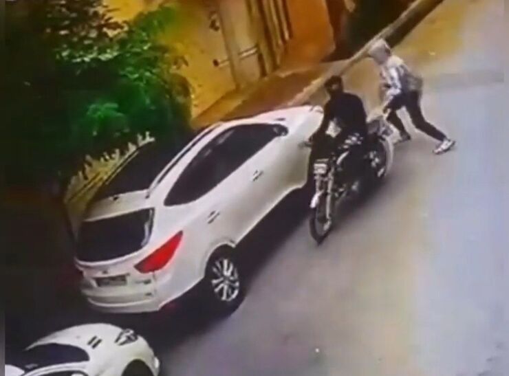 ویدئو | سرقت آینه بغل خودرو در ۵ ثانیه