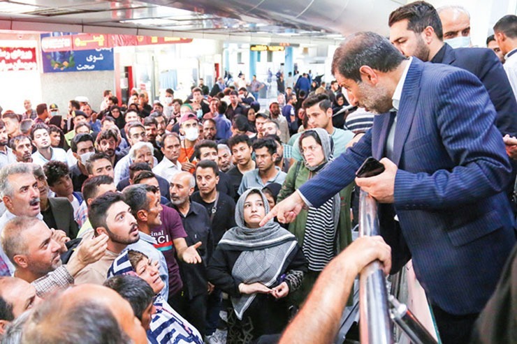 بازدید فرماندار مشهد از پایانه مسافربری مشهد|کمبود ناوگان در هر سه‌بخش هوایی ریلی و جاده‌ای
