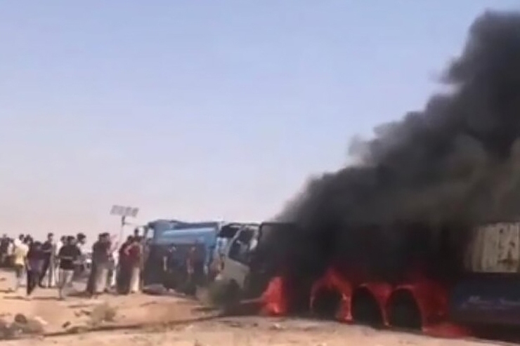رئیس جمعیت هلال احمر از انفجار اتوبوس مسافربری در استان بابل عراق خبرداد | یک ایرانی جان باخت