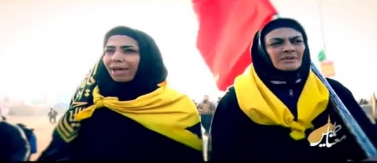 ویدئو| علم کشی خواهران منصوریان در راهپیمایی اربعین