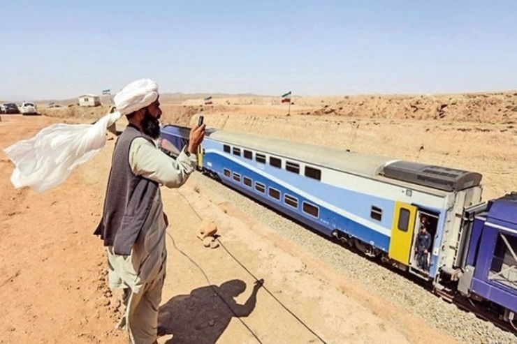 طالبان خط آهن هرات _ خواف را در داخل افغانستان بازسازی می‌کنند