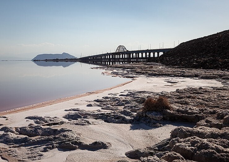 ورودی دریاچه ارومیه به صفر رسید| حیات دریاچه شور آذربایجان رو به پایان است
