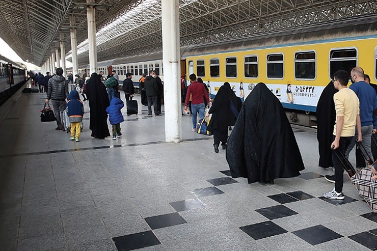 پیگیری سفر ارزان به مشهد در روز‌های غیر تعطیل