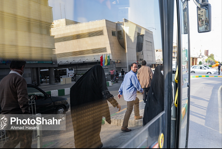 شهروند خبرنگار| تابلوی راهنمای مسیرها در ایستگاه های اتوبوس مشهد + پاسخ