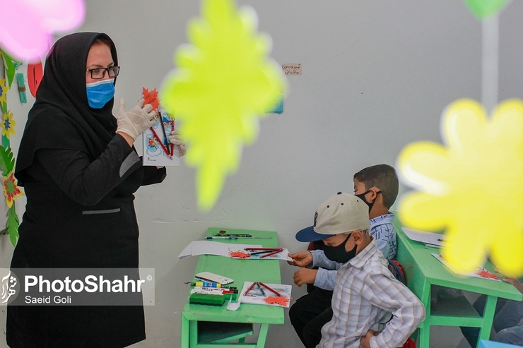 ثبت نام بیش از ۶۵۰ هزار دانش آموزان افغانستانی در مدارس ایران