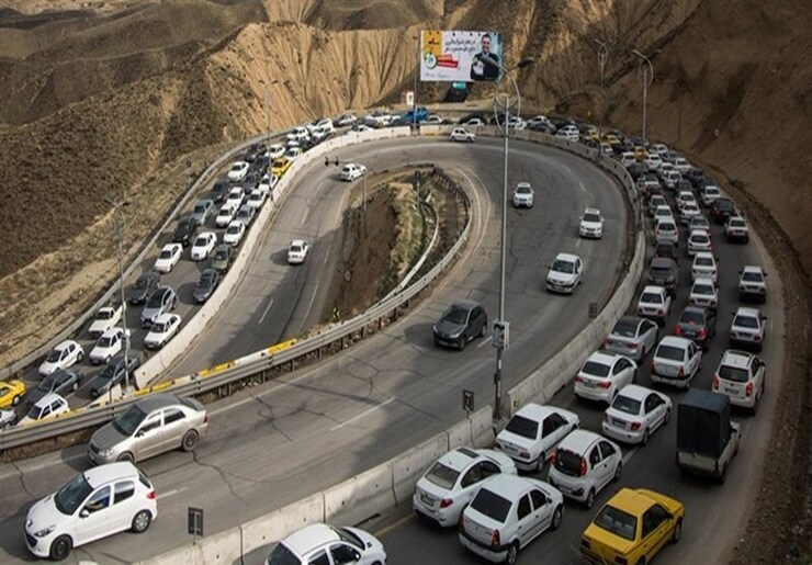 محدودیت تردد در جاده چالوس و آزادراه تهران-شمال| ترافیک سنگین در آزادراه رشت-قزوین (۸ مهر ۱۴۰۱)