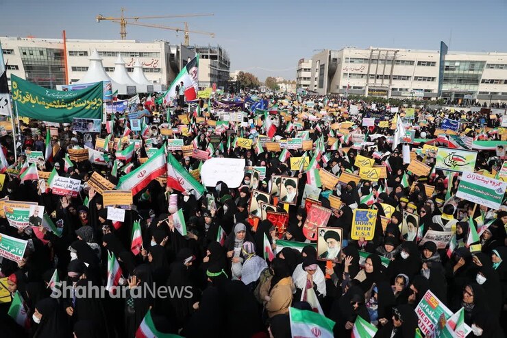 حضور پرشور و گسترده مردم مشهد در راهپیمایی ۱۳ آبان+ فیلم