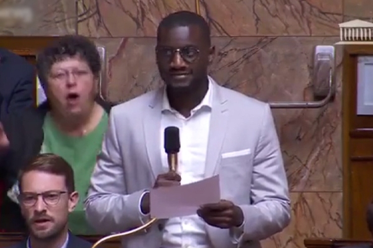 ویدئو | توهین به نماینده سیاهپوست در پارلمان فرانسه