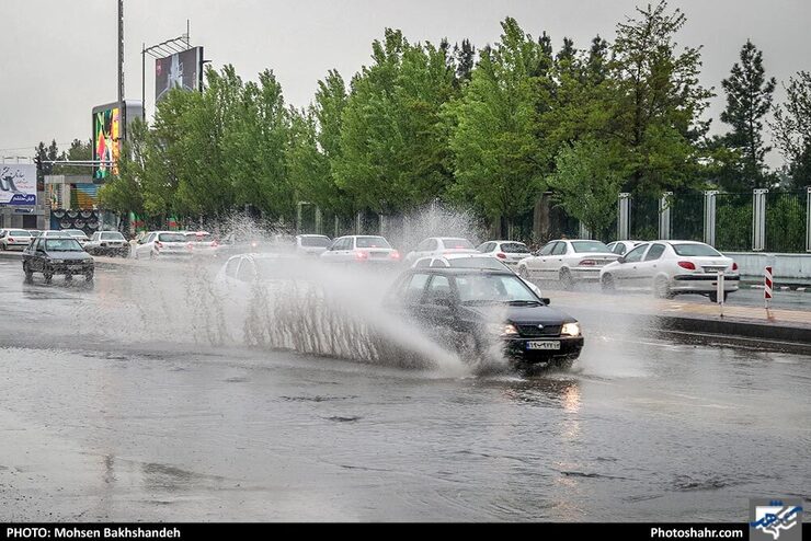 رگبار باران و رعدو‌برق در روز جمعه (۲۴ آبان‌ماه ١۴٠١)