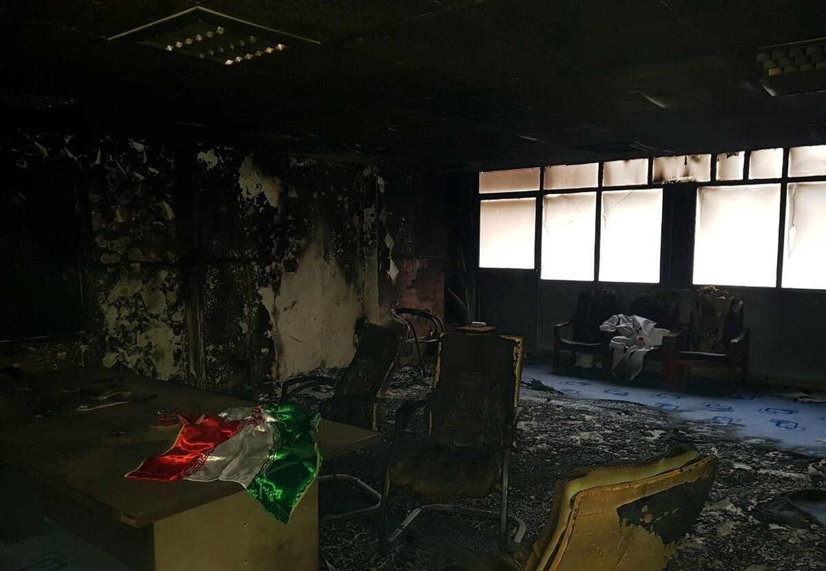 دفتر بسیج دانشجویی دانشگاه شریف در آتش سوخت+ عکس و جزئیات