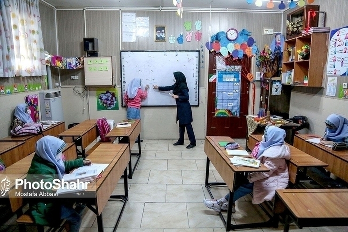 وزیر آموزش و پرورش:  ۳۵ درصد فوق‌العاده معلمان اعمال می‌شود | زمان نهایی واریز معوقات معلمان اعلام شد