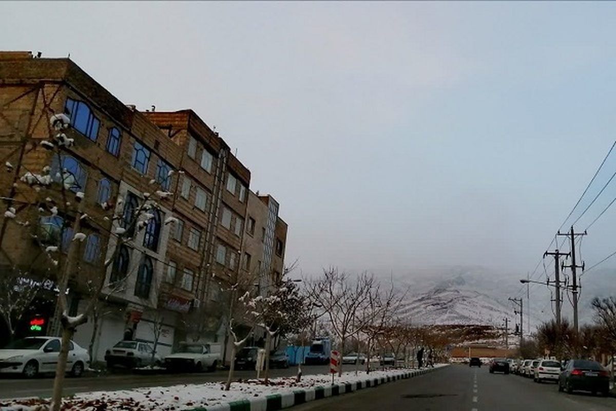 شهروند خبرنگار | نمایی از کوه های برفی بلوار دلاوران در مشهد