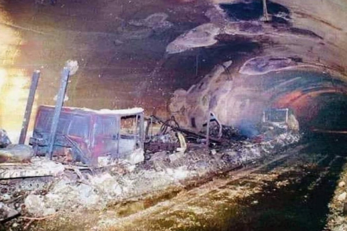 انفجار تانکرِ حمل بنزین در تونل سالنگ در شمال افغانستان + فیلم