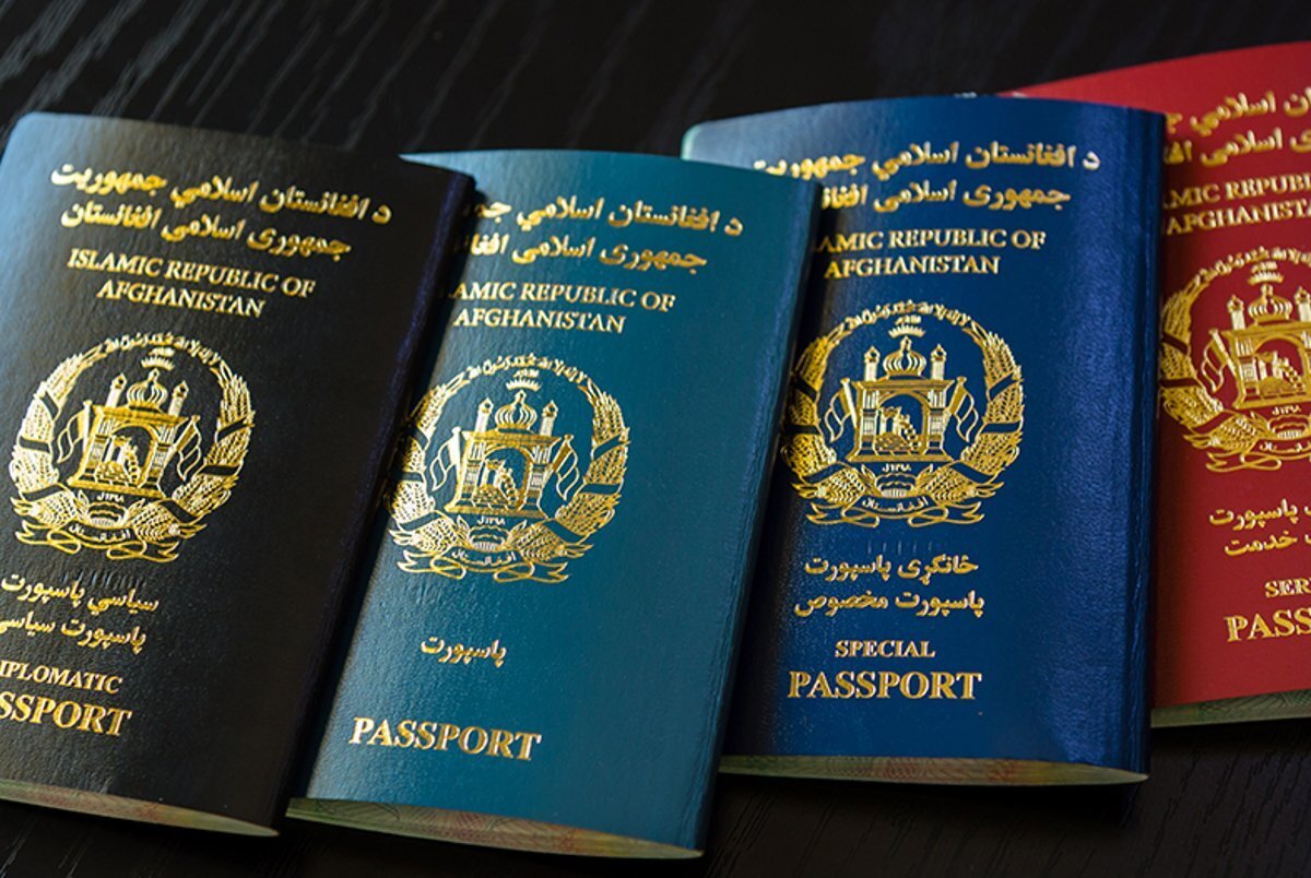 فارن پالیسی از نگهداری ۳ میلیون پاسپورت افغانستانی در انباری در لیتوانی خبرداد