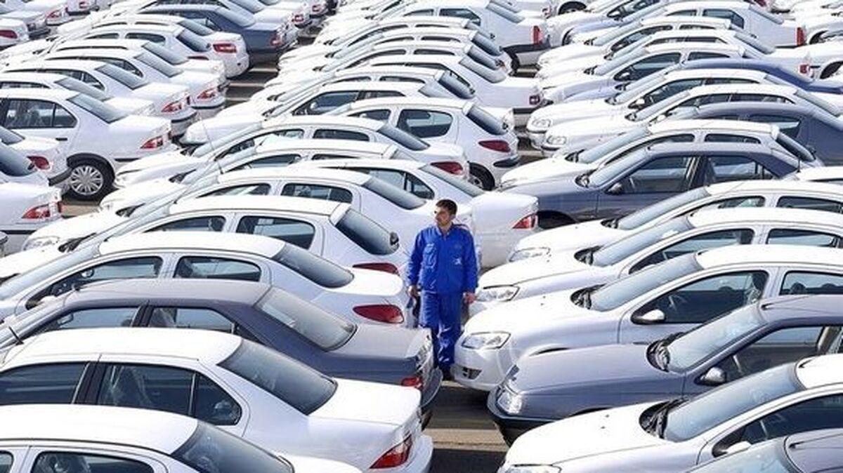 رشد ۲۱ درصدی تولید ۲ خودروساز بزرگ کشور در فروردین ۱۴۰۲