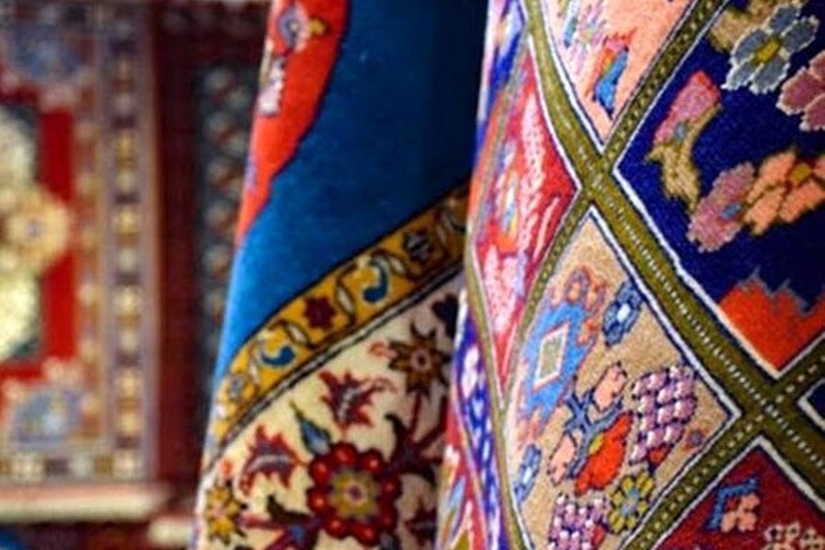 هر متر فرش دستباف ایرانی، ۹۰۰ دلار