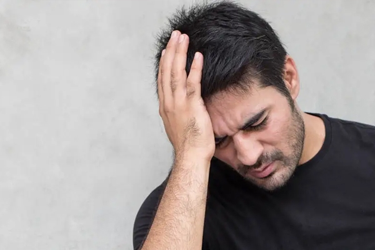 علت سردرد هنگام روزه داری در ماه رمضان چیست؟ + درمان