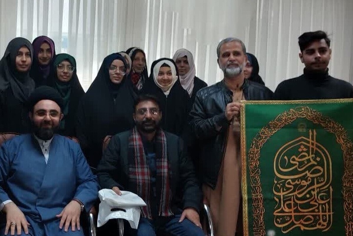اساتید قرآنی کشور پاکستان به حرم مطهر رضوی مشرف شدند