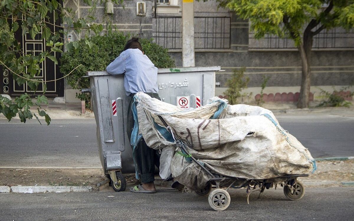 شهرداری زباله‌گرد‌ها را با حقوق ۱۵ میلیون استخدام می‌کند