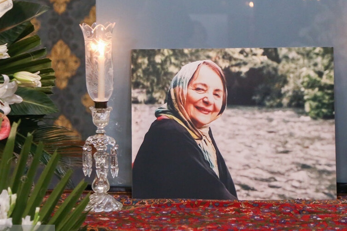 برگزاری چهلمین روز درگذشت امیربانو کریمی