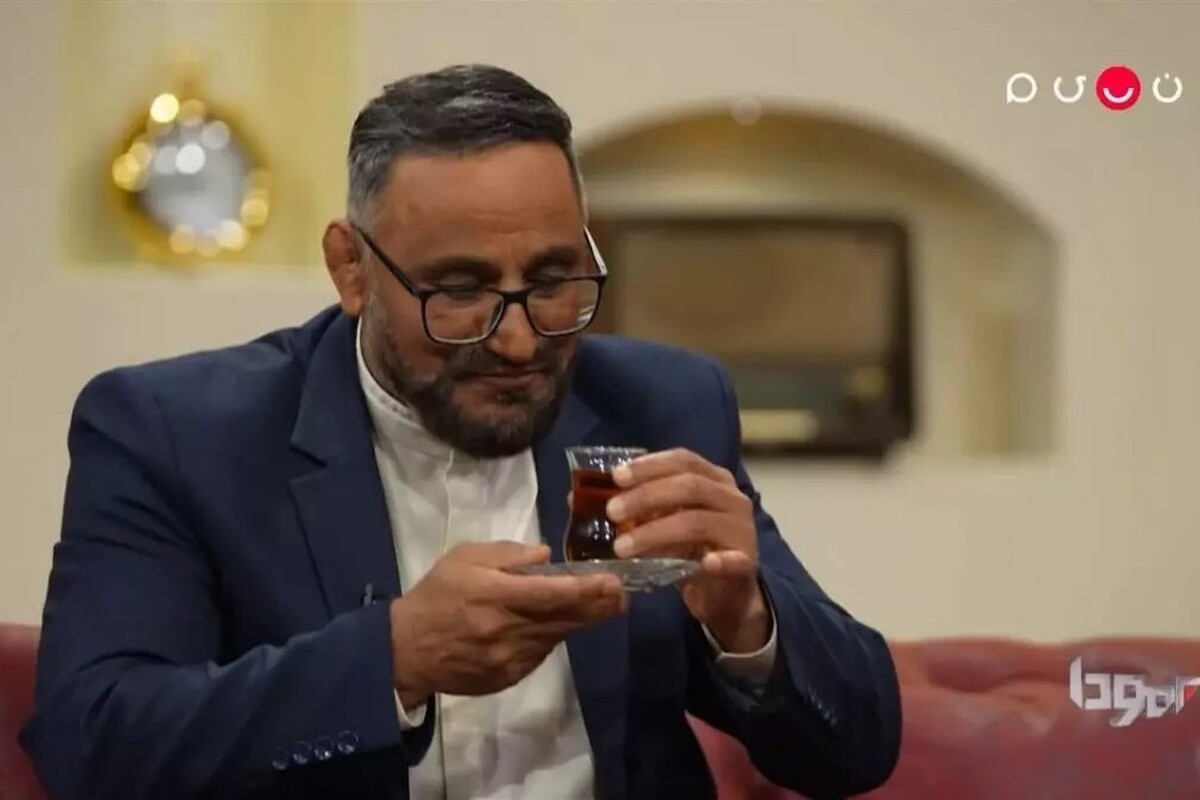 فیلم کامل حضور احمد مجدزاده معروف به «آقای جدی می فرمایید» در برنامه برمودا شبکه نسیم