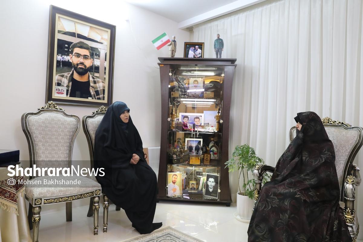 دیدار دستیار رئیس‌جمهور با خانواده شهدای اغتشاشات در مشهد 