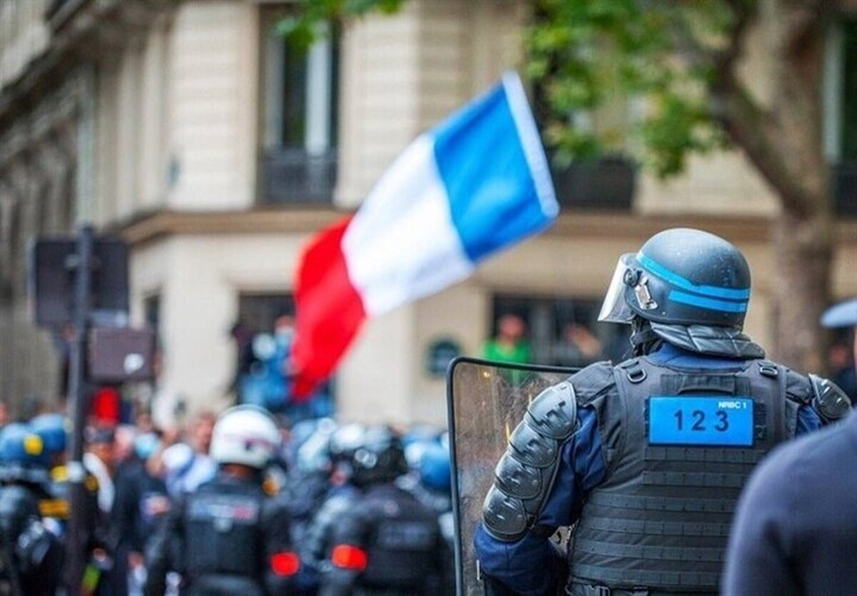 تظاهرات در پاریس؛ فرانسوی‌ها خواستار خروج از ناتو شدند
