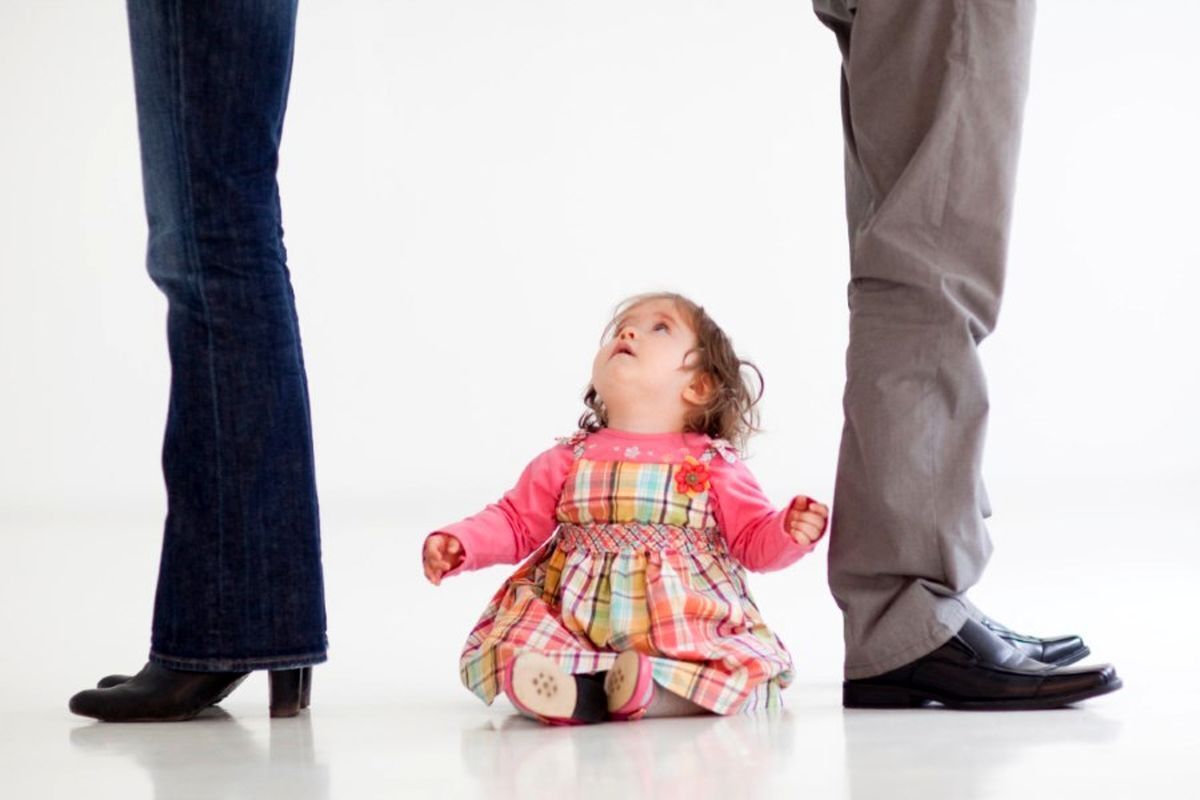بررسی نحوه برخورد با فرزندان هنگام یا بعد از طلاق