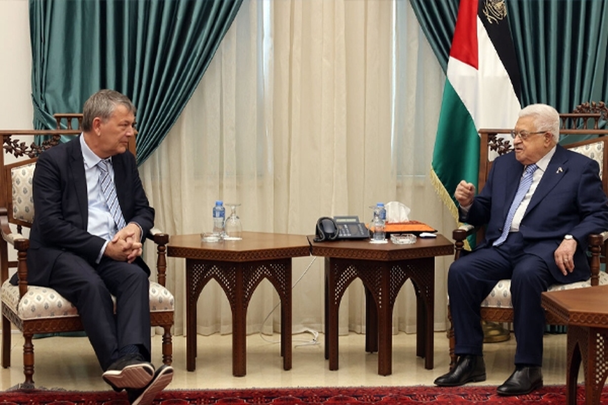 محمود عباس: هدف از حمله به «آنروا»، نابودی آوارگان است