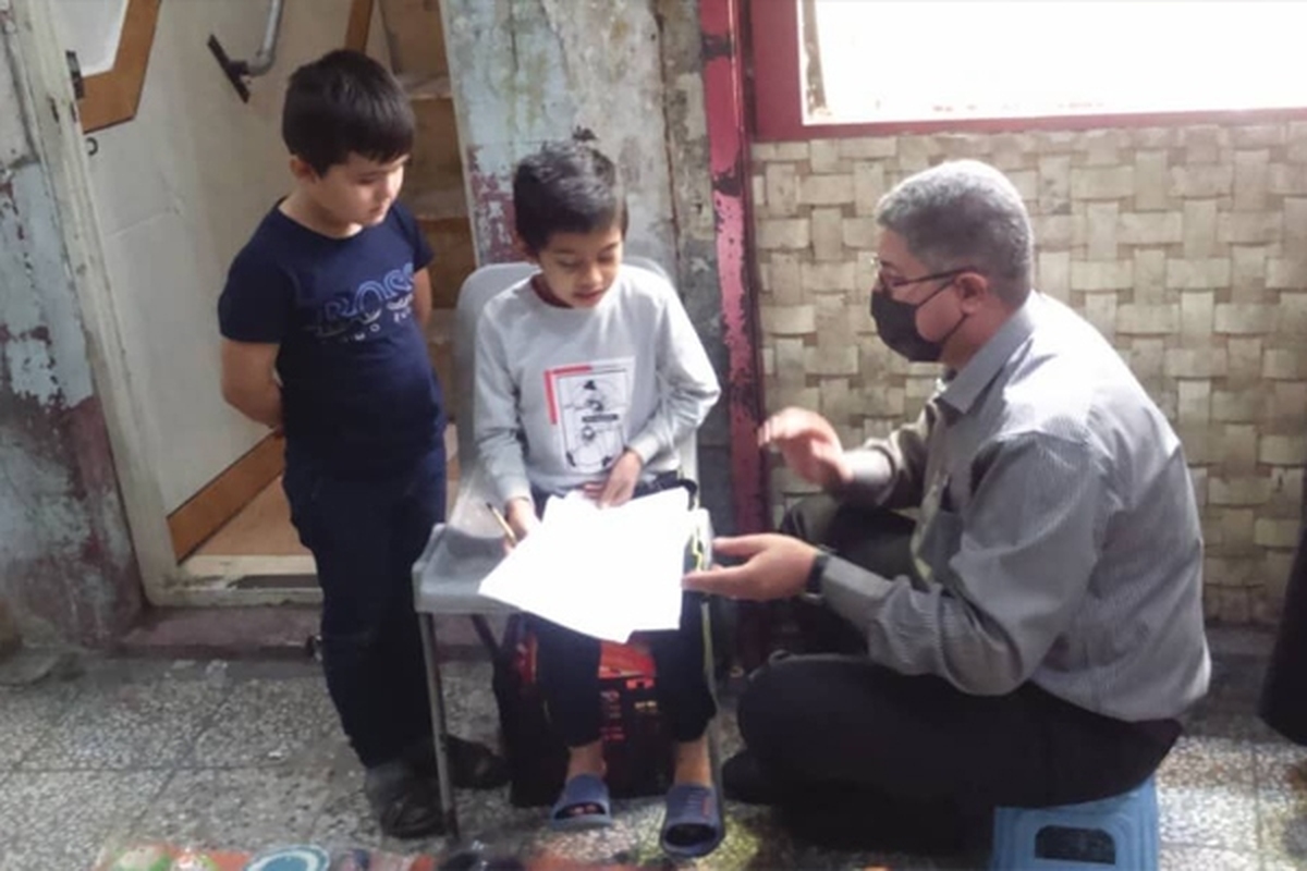 ویدئو | بدون تعارف با معلم کودکان کارِ اتباع افغانستان و پاکستان