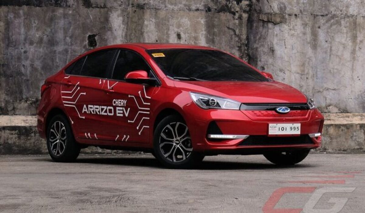 «Arrizo ۵ EV» نخستین خودرو برقی با پلاک ملی را بشناسید+تصاویر