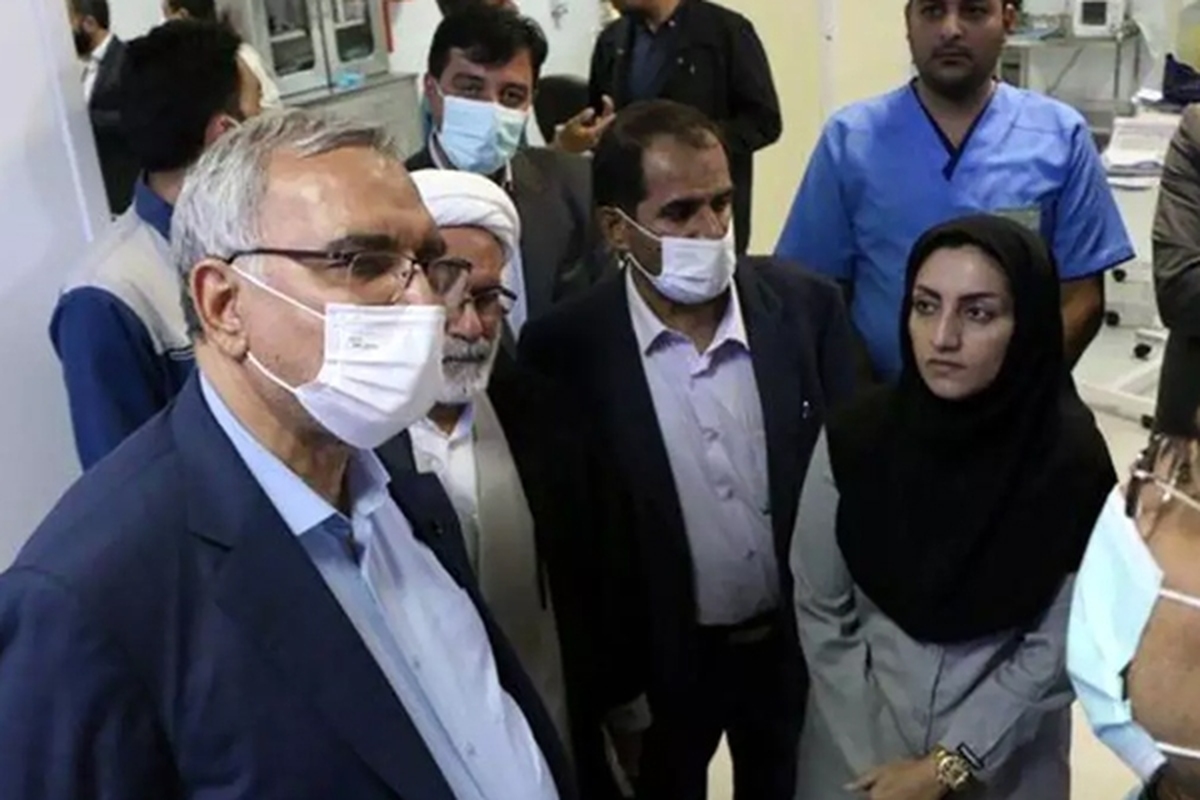رئیس بیمارستان بروجن توسط وزیر بهداشت عزل شد + فیلم