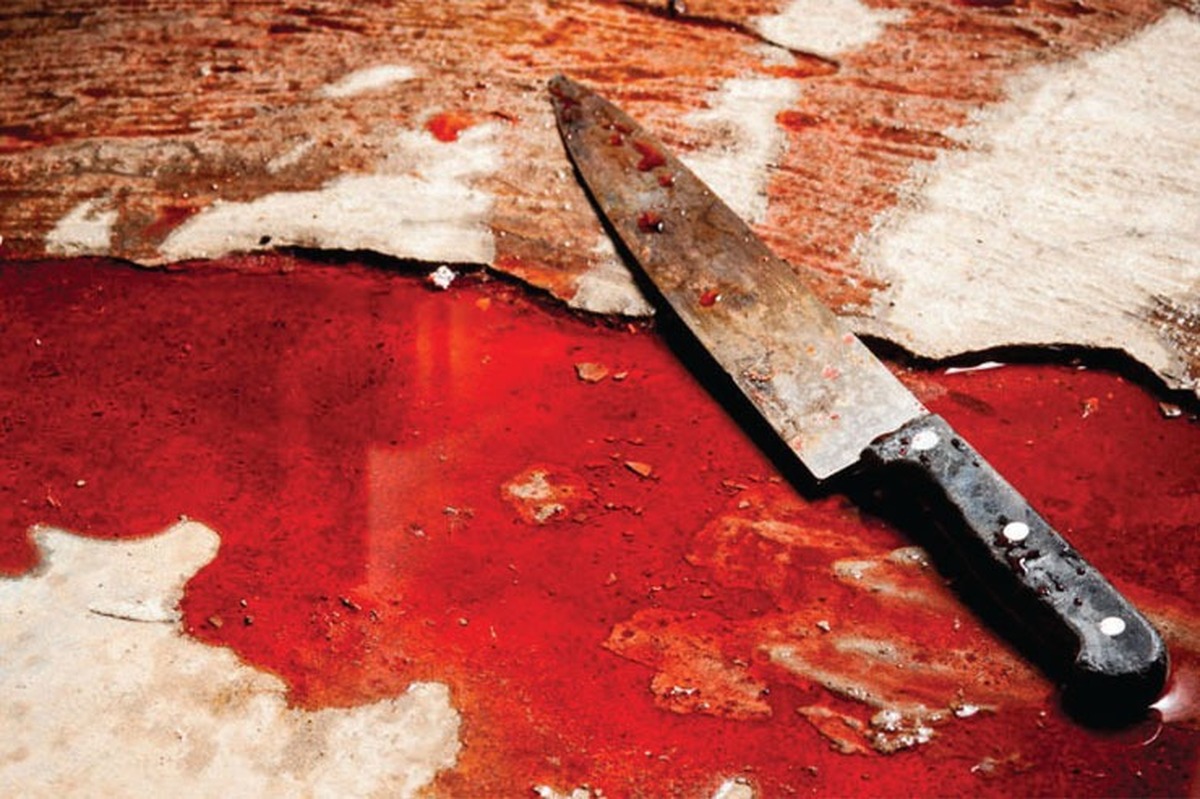 جنایت با  ضربه  کلنگی چاقو