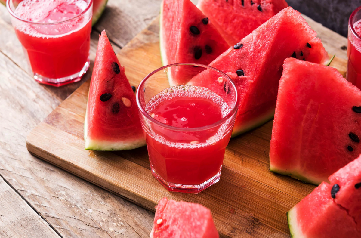 هندوانه و فواید پرشمار آن | آب هندوانه به اندازه خود هندوانه مفید است؟